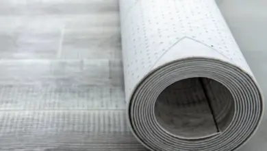 Svinutý linoleum s dřevotiskem pro podlahové vytápění